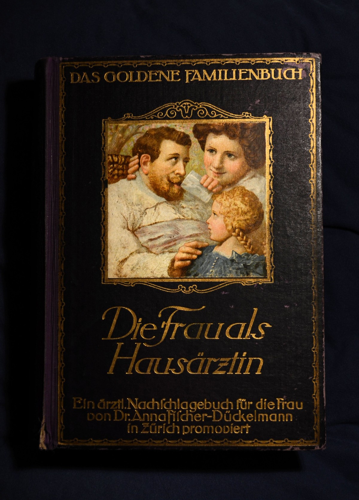 A Teaspoon of Earth & Sea